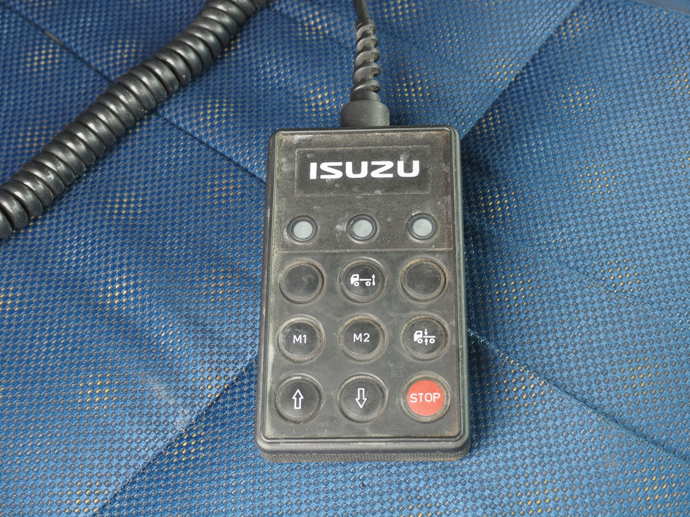 いすゞ ギガ ウイング車 大型 QKG-CYJ77A 年式 H26[写真36]