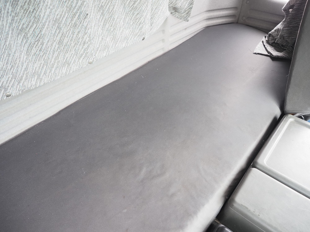 いすゞ ギガ ウイング車 大型 QKG-CYJ77A 年式 H26[写真37]