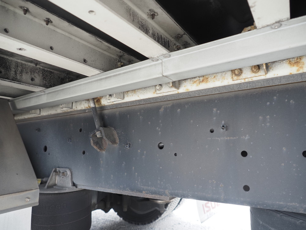 いすゞ ギガ ウイング車 大型 QKG-CYJ77A 年式 H26[写真44]