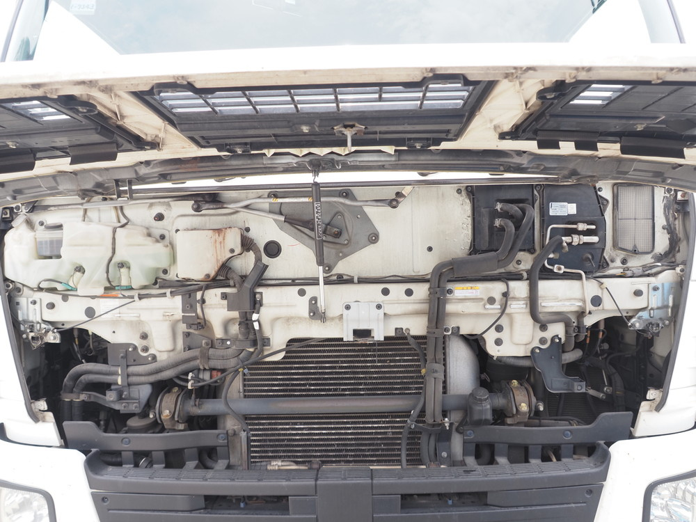 いすゞ ギガ ウイング車 大型 QKG-CYJ77A 年式 H26[写真47]