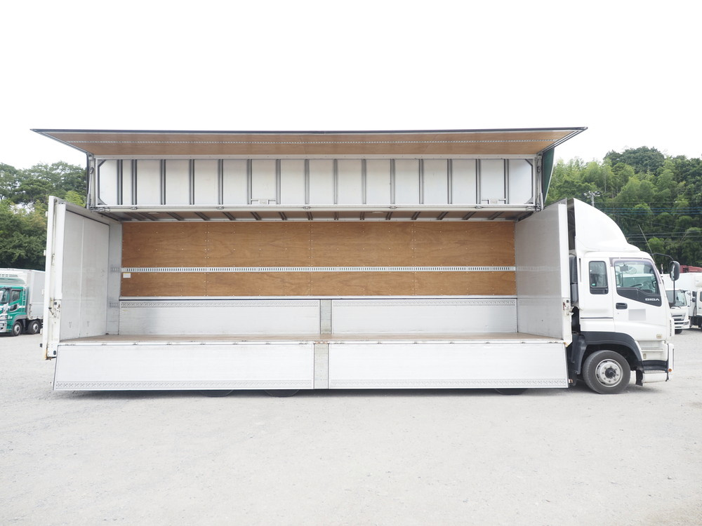 いすゞ ギガ ウイング車 大型 QKG-CYJ77A 年式 H26[写真10]