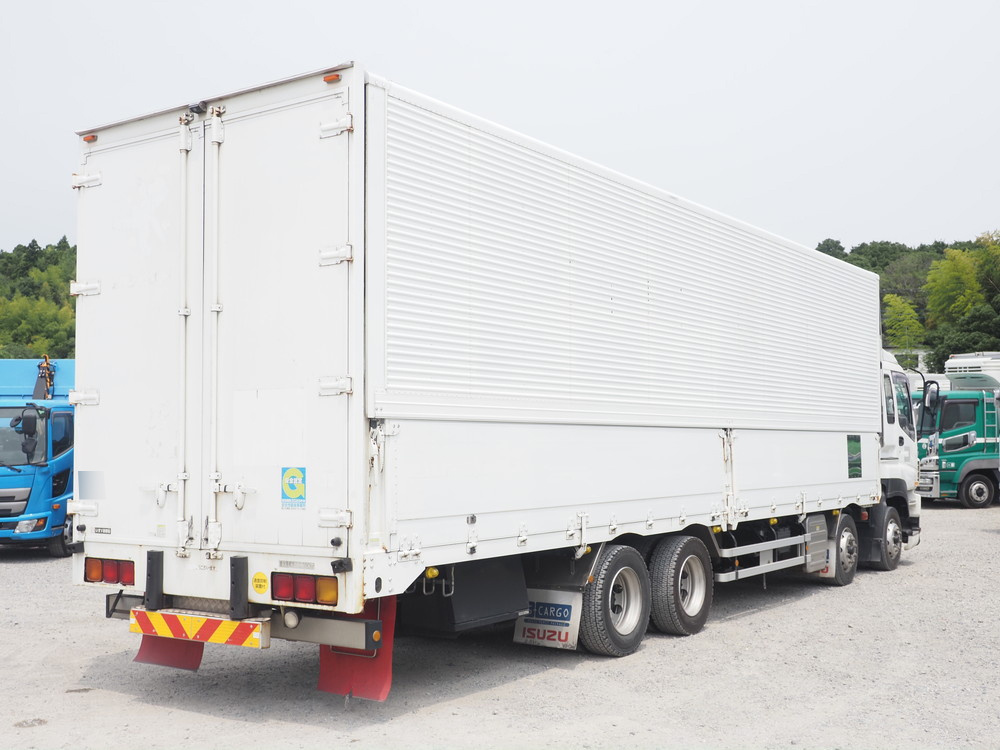 いすゞ ギガ ウイング車 大型 QKG-CYJ77A 年式 H26[写真05]