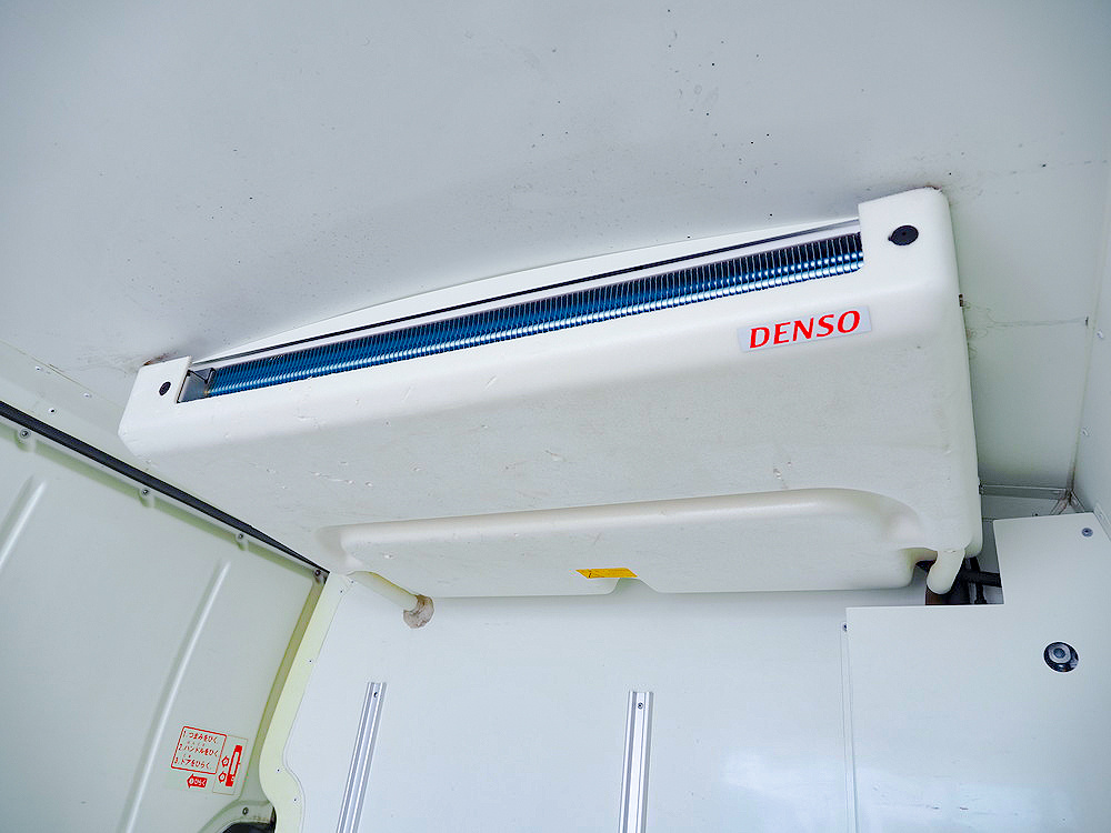 トヨタ ハイエース 冷凍バン 小型 QDF-GDH201V 年式 R1[写真19]