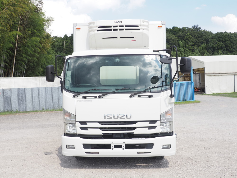 いすゞ フォワード 冷凍バン 中型 2PG-FRR90S2 年式 H30[写真03]