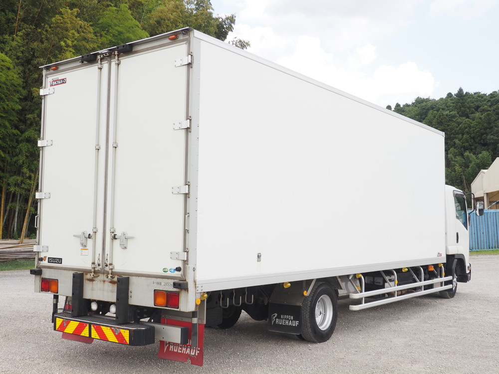 いすゞ フォワード 冷凍バン 中型 2PG-FRR90S2 年式 H30[写真05]