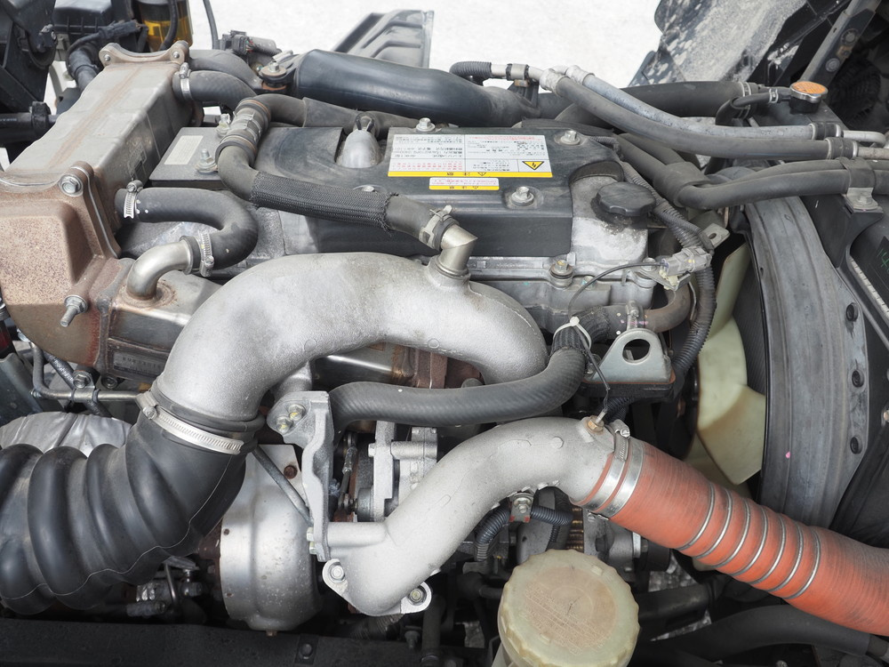 いすゞ フォワード 冷凍バン 中型 2PG-FRR90S2 年式 H30[写真33]