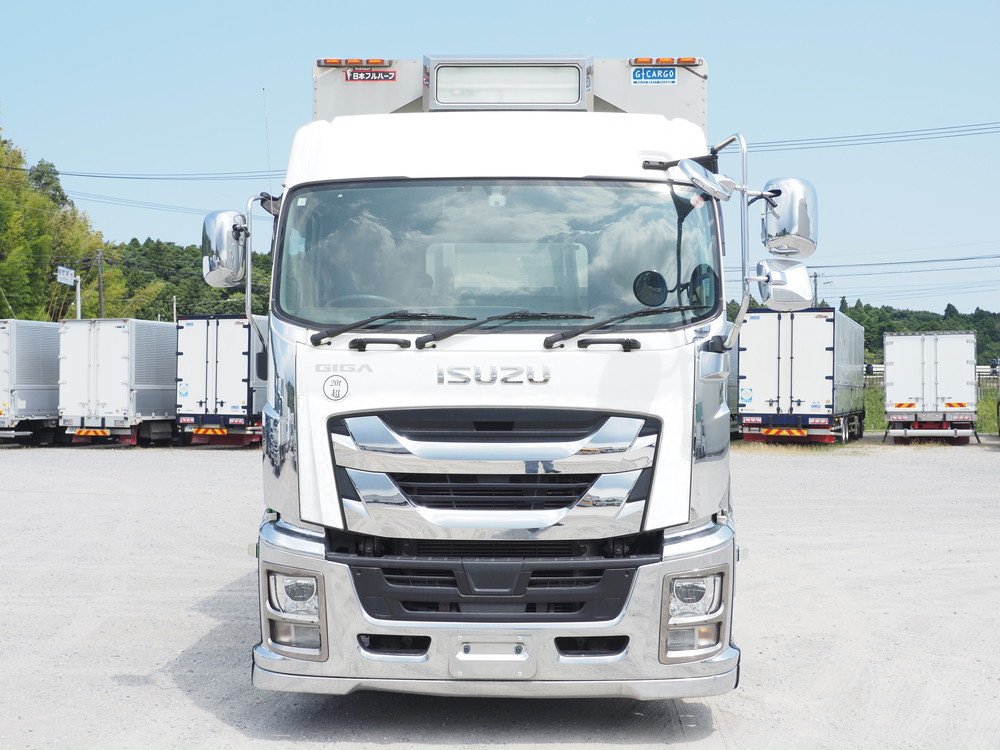 いすゞ ギガ ウイング車 大型 2PG-CYJ77C 年式 H30[写真03]