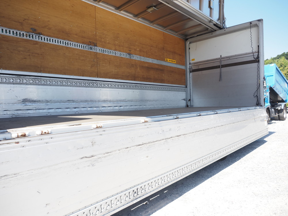 いすゞ フォワード ウイング車 中型 TKG-FRR90S2 年式 H28[写真20]