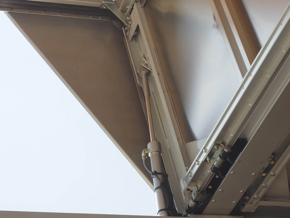 いすゞ フォワード ウイング車 中型 TKG-FRR90S2 年式 H28[写真17]