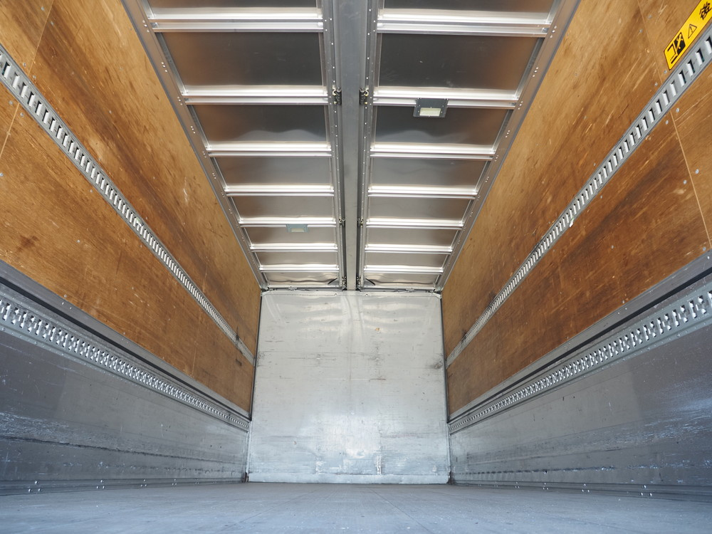 いすゞ フォワード ウイング車 中型 TKG-FRR90S2 年式 H28[写真26]