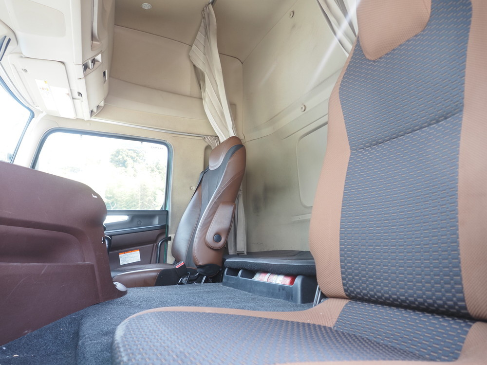 日野 プロフィア ウイング車 大型 2DG-FW1AHG 年式 H29[写真39]