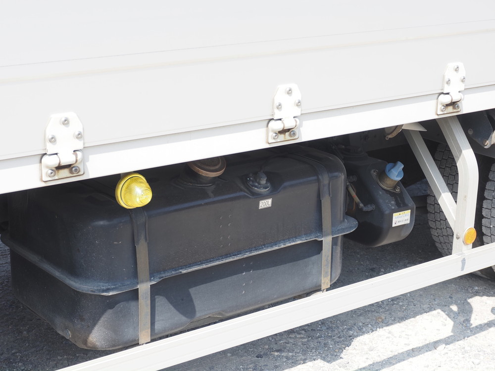 三菱ふそう ファイター ウイング車 中型 TKG-FK64F 年式 H27[写真17]