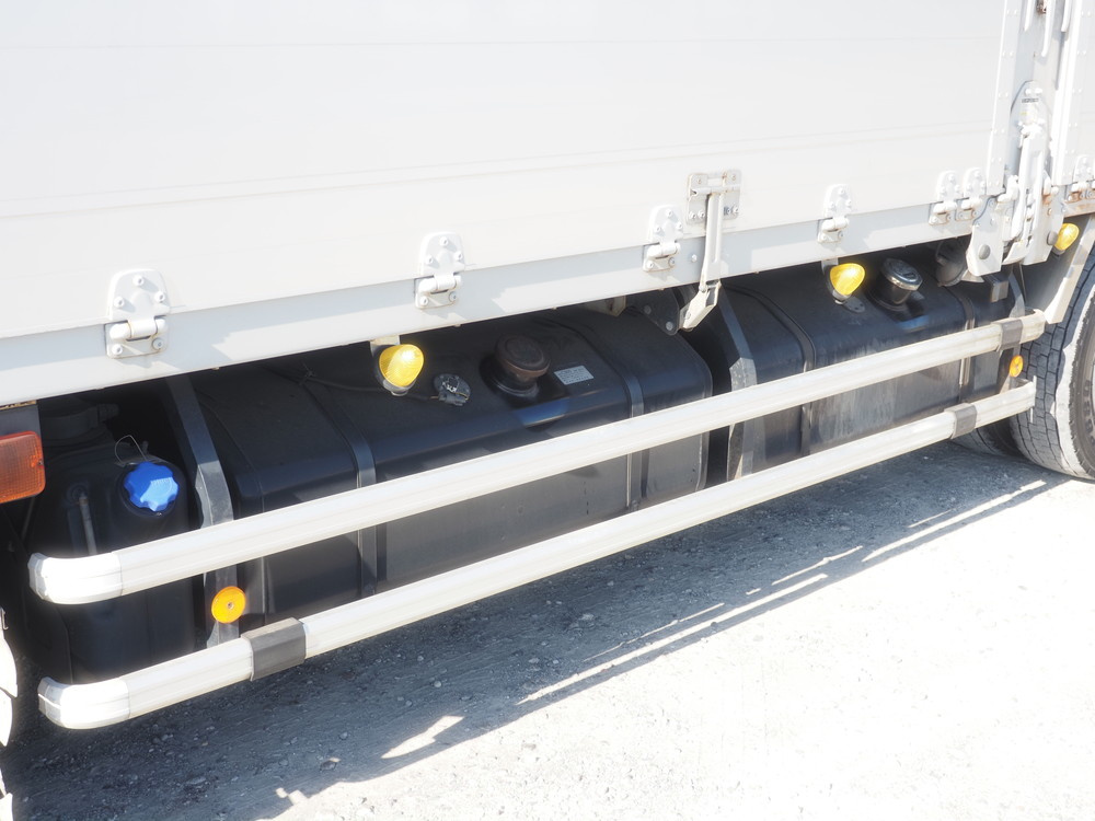 いすゞ ギガ ウイング車 大型 QKG-CYJ77A 年式 H27[写真13]