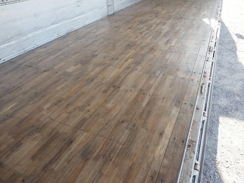 いすゞ ギガ ウイング車 大型 QKG-CYJ77A 年式 H27[写真20]