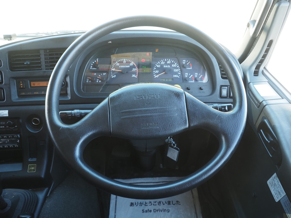 いすゞ ギガ ウイング車 大型 QKG-CYJ77A 年式 H27[写真27]