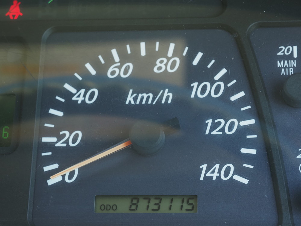 いすゞ ギガ ウイング車 大型 QKG-CYJ77A 年式 H27[写真36]