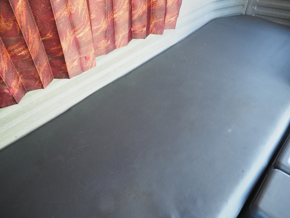 いすゞ ギガ ウイング車 大型 QKG-CYJ77A 年式 H27[写真33]