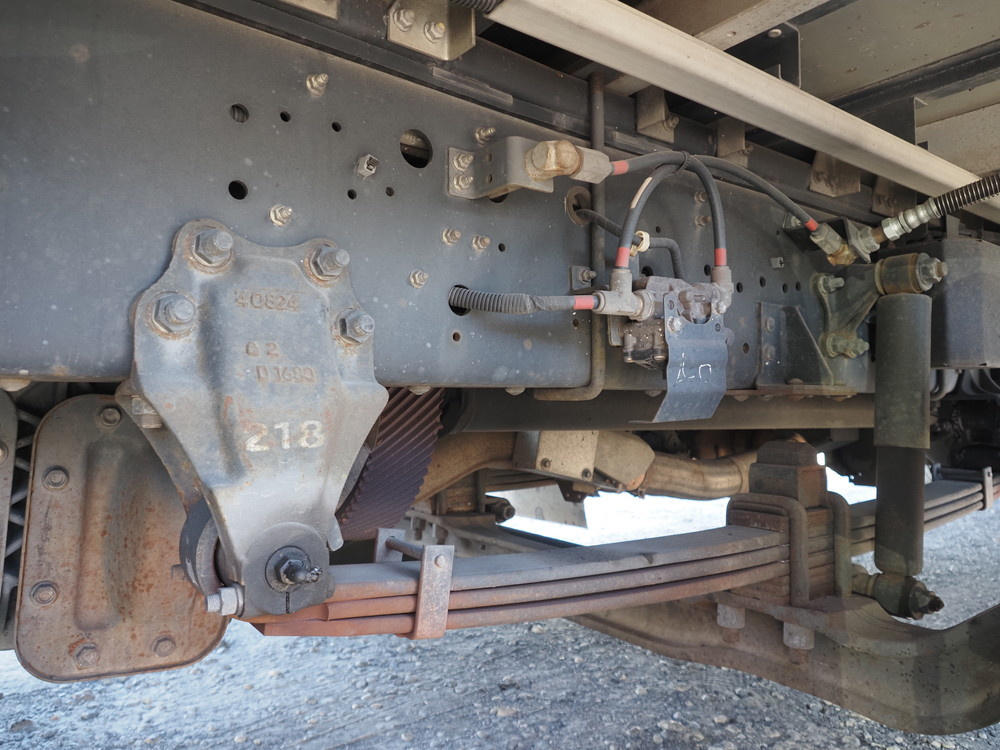 いすゞ ギガ ウイング車 大型 QKG-CYJ77A 年式 H27[写真39]