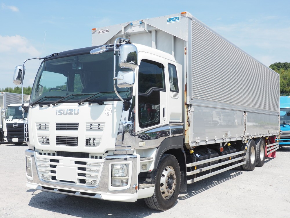 いすゞ ギガ ウイング車 大型 QKG-CYL77A 年式 H26[写真01]
