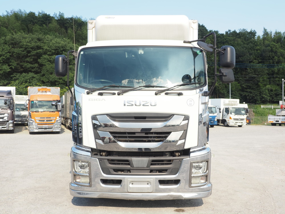 いすゞ ギガ 冷凍バン 大型 2PG-CYJ77CA 年式 H30[写真02]