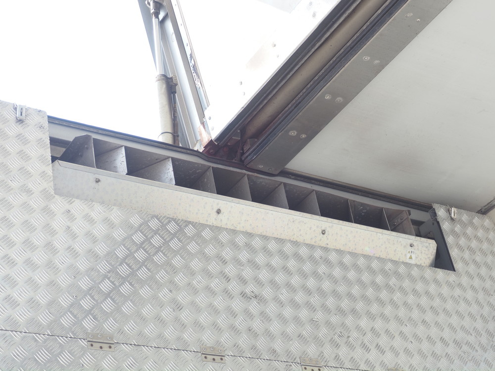 日野 プロフィア 冷凍ウイング 大型 PK-FW1EXWG 年式 H17[写真30]