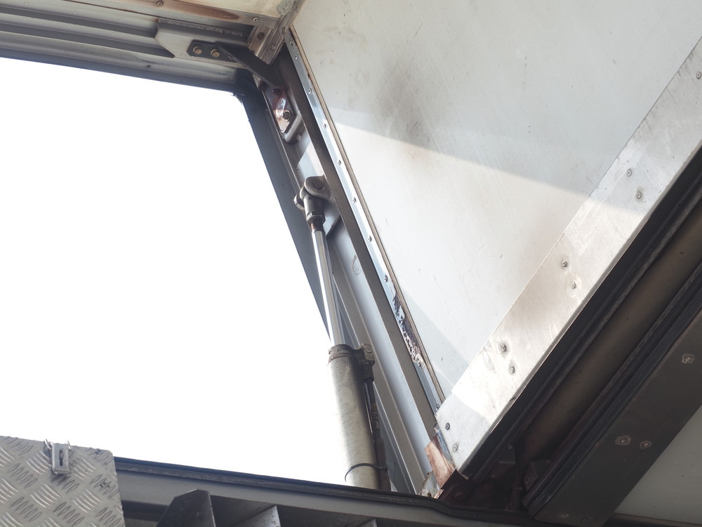 日野 プロフィア 冷凍ウイング 大型 PK-FW1EXWG 年式 H17[写真20]