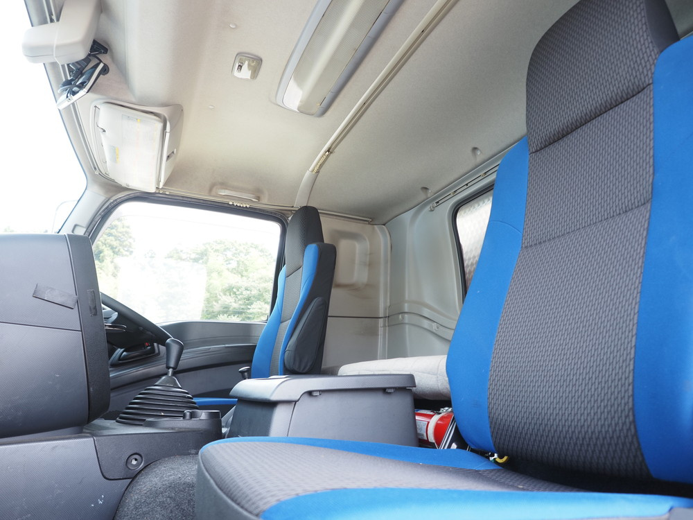 いすゞ ギガ 冷凍ウイング 大型 2KG-CYY77C 年式 H30[写真45]