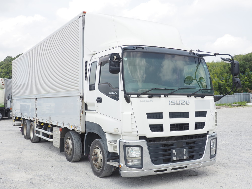いすゞ ギガ ウイング車 大型 QKG-CYJ77A 年式 H27[写真03]