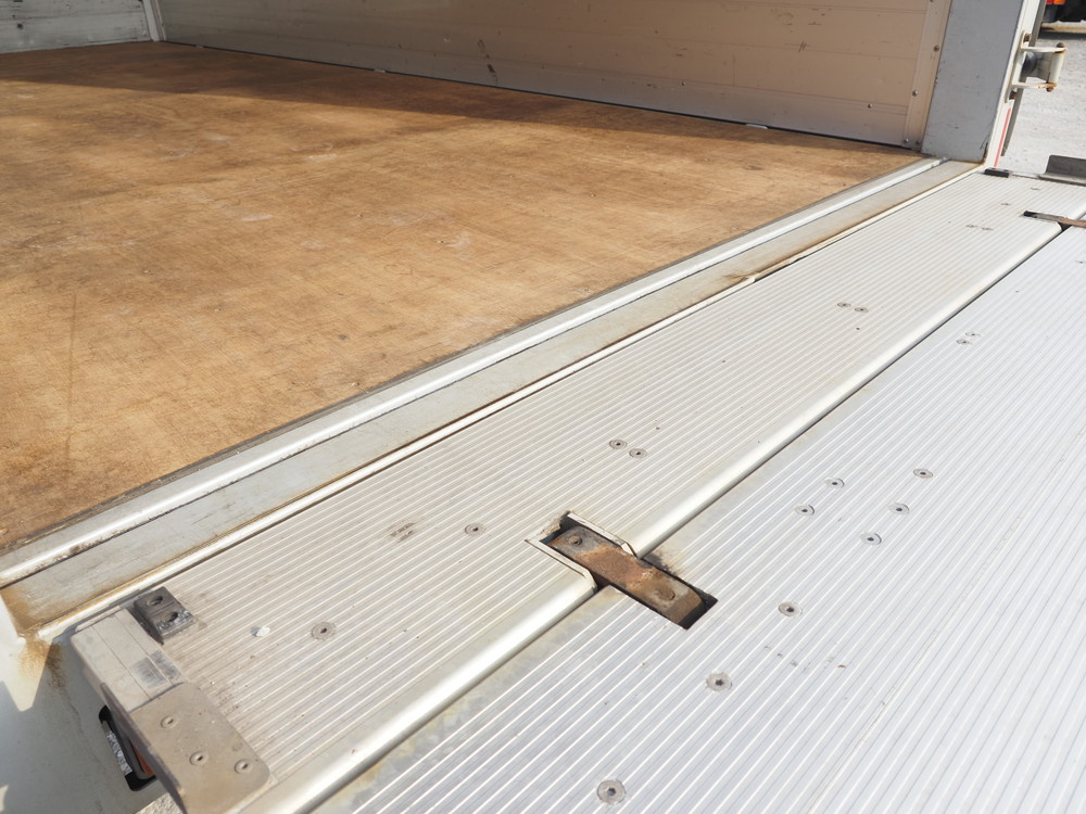 いすゞ エルフ ウイング車 小型 TPG-NPR85AN 年式 H29[写真27]