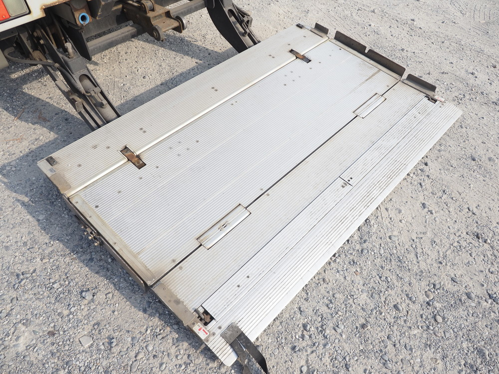 いすゞ エルフ ウイング車 小型 TPG-NPR85AN 年式 H29[写真26]