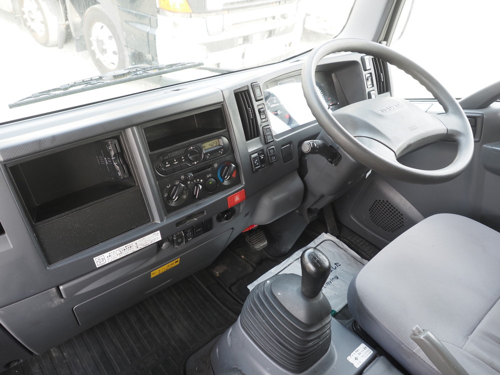 いすゞ エルフ ウイング車 小型 TPG-NPR85AN 年式 H29[写真31]