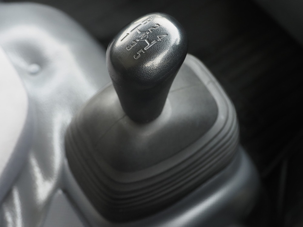 いすゞ エルフ バン車 小型 TRG-NLR85AN 年式 H29[写真24]