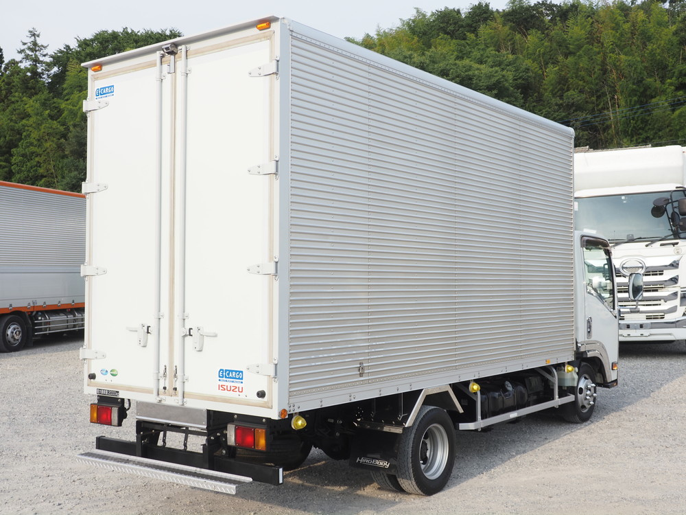 いすゞ エルフ バン車 小型 TRG-NLR85AN 年式 H29[写真04]