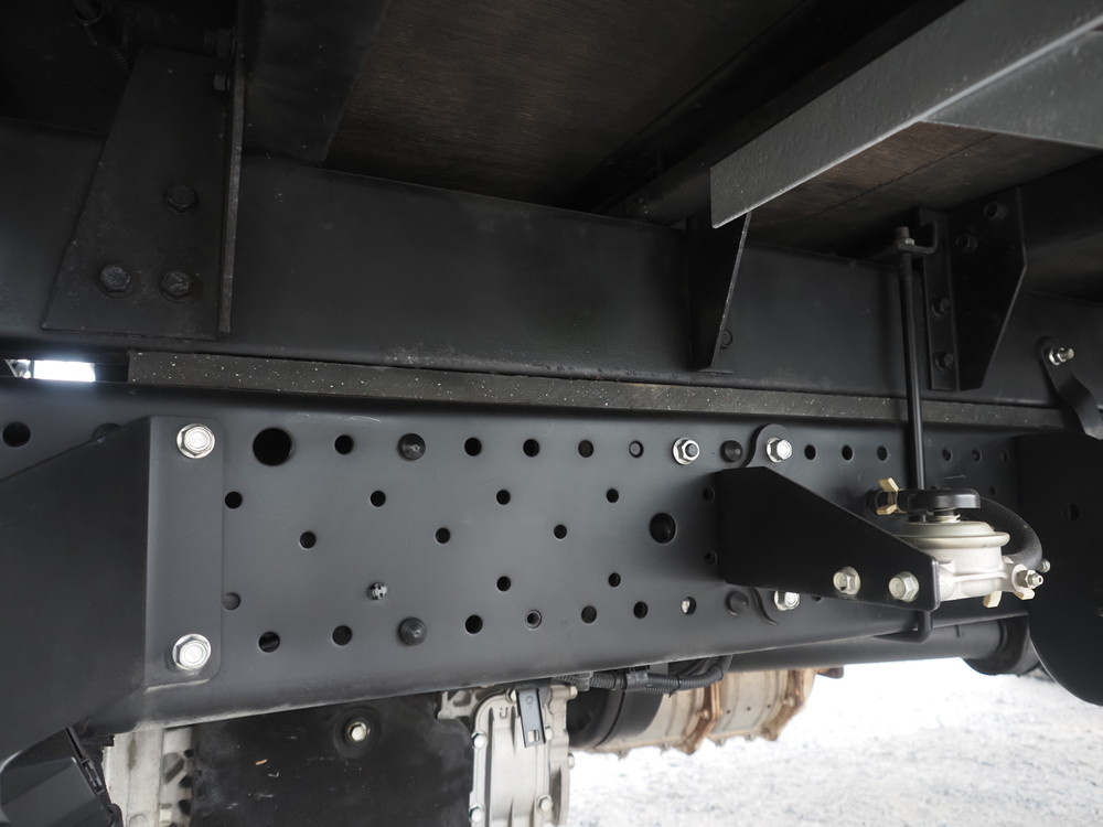 いすゞ エルフ バン車 小型 TRG-NLR85AN 年式 H29[写真30]