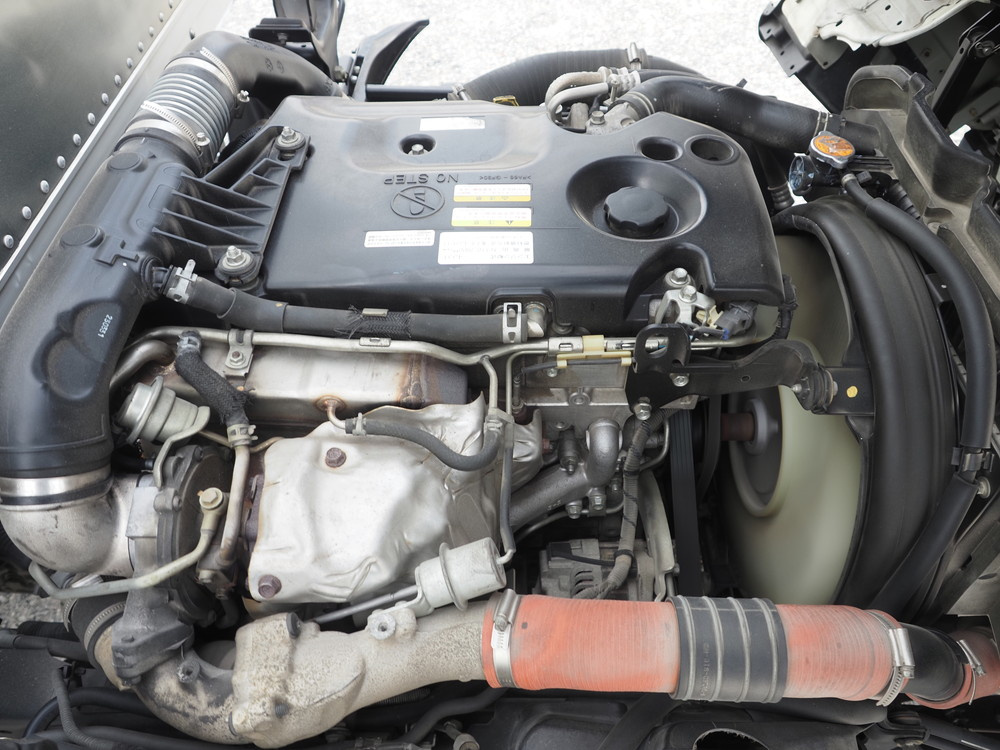 いすゞ エルフ バン車 小型 TRG-NLR85AN 年式 H29[写真34]