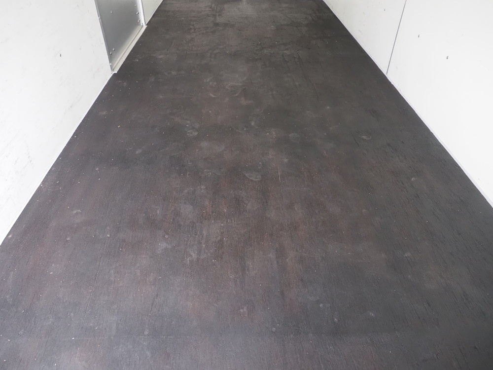 いすゞ エルフ バン車 小型 TRG-NLR85AN 年式 H29[写真19]