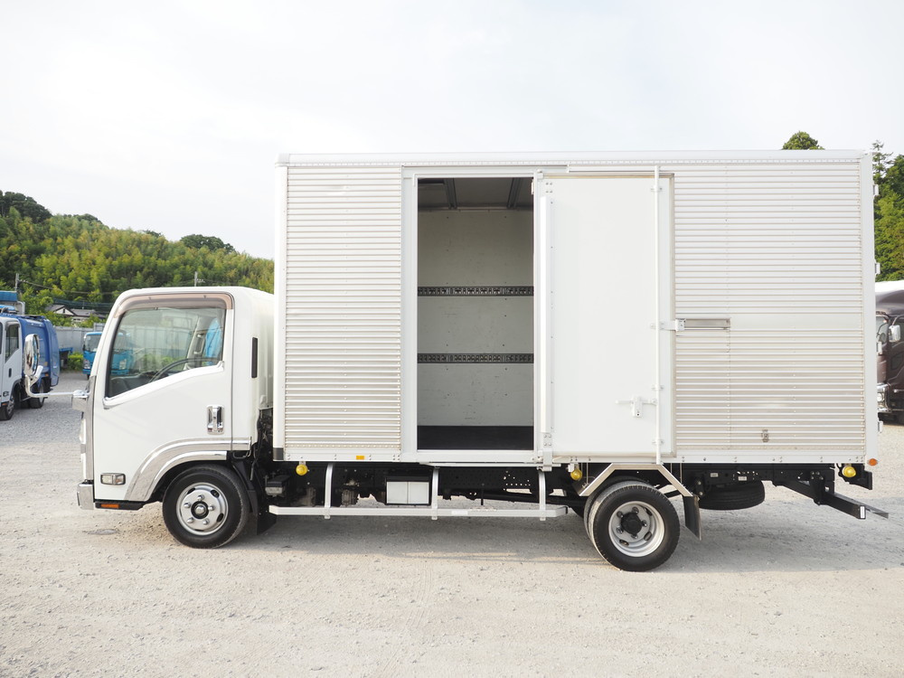 いすゞ エルフ バン車 小型 TRG-NLR85AN 年式 H29[写真16]