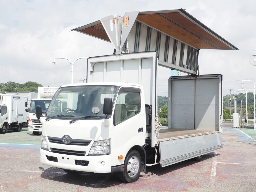 トヨタ ダイナ ウイング車 小型 TKG-XZU720 年式 H26[写真02]