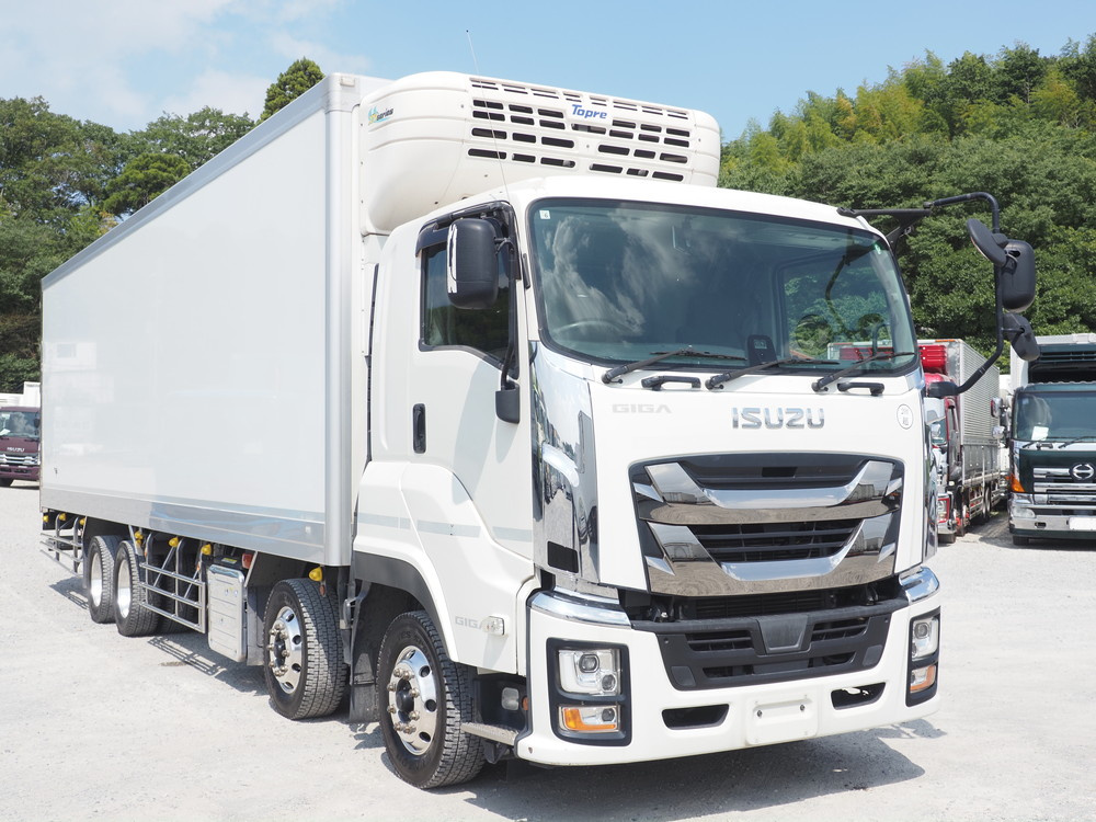 いすゞ ギガ 冷凍バン 大型 2PG-CYJ77CA 年式 R2[写真03]