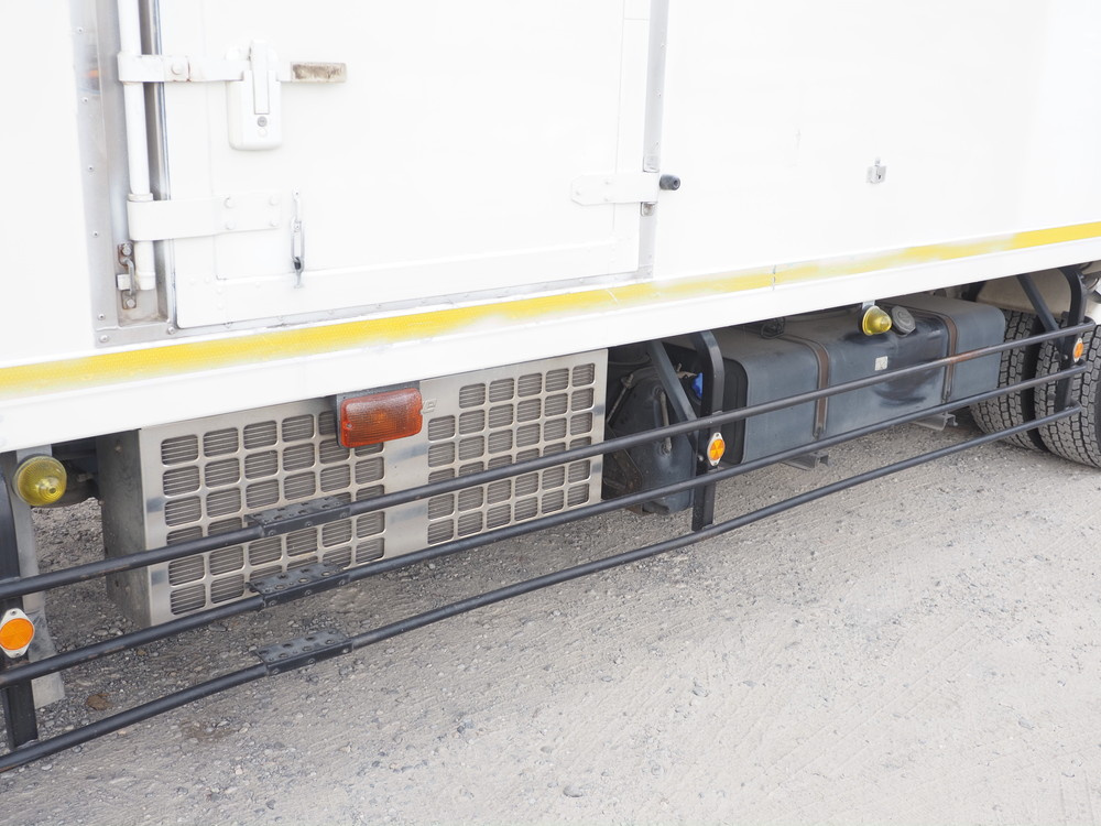 いすゞ フォワード 冷凍バン 中増t LKG-FTR34T2 年式 H24[写真12]