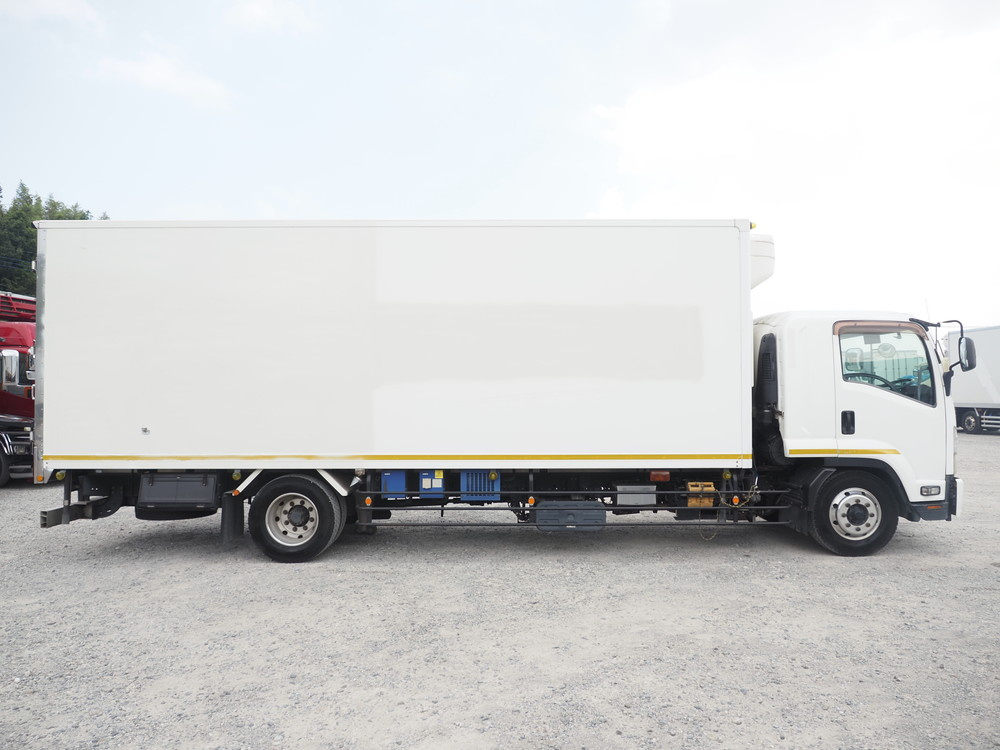 いすゞ フォワード 冷凍バン 中増t LKG-FTR34T2 年式 H24[写真08]