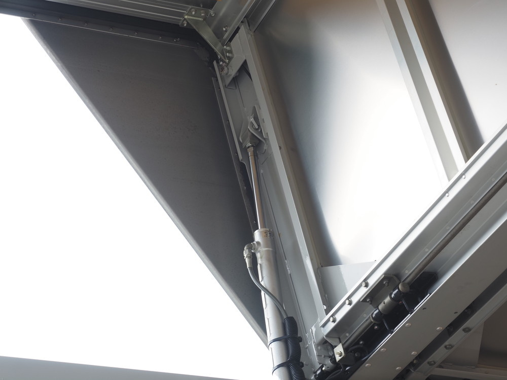 いすゞ フォワード ウイング車 中型 PDG-FRR34T2 年式 H22[写真18]