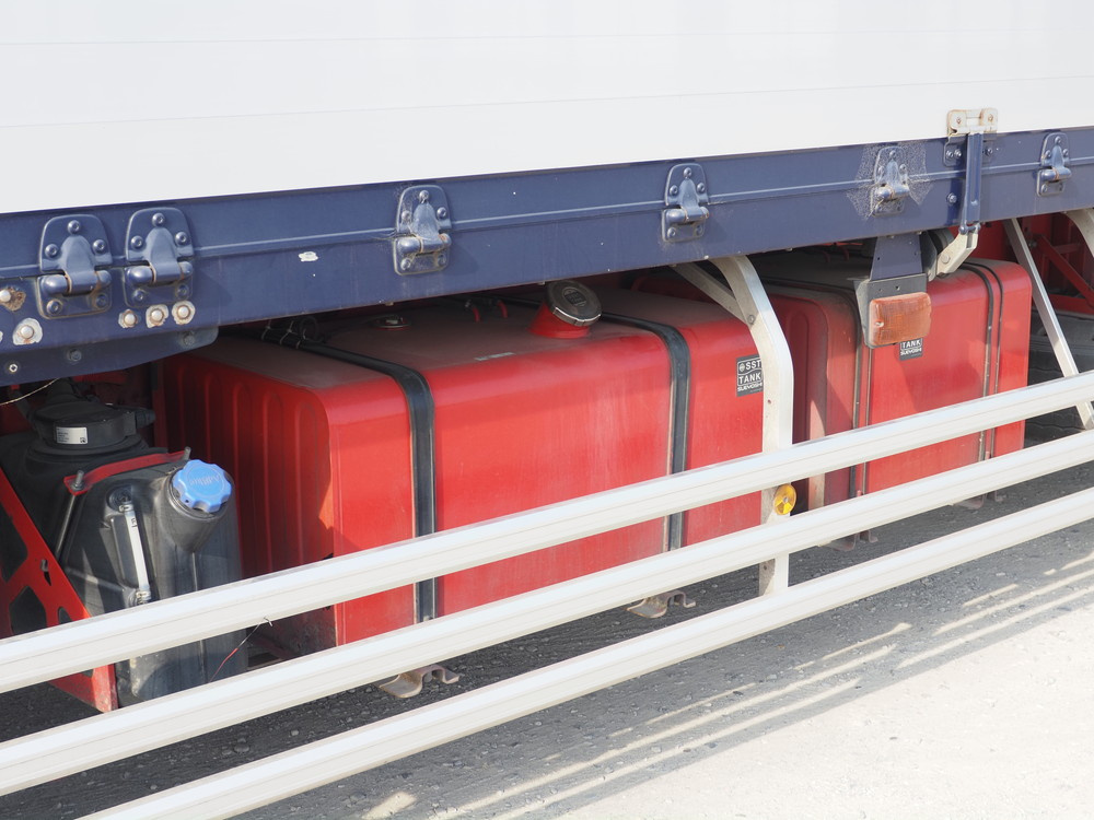 いすゞ ギガ 冷凍ウイング 大型 2KG-CYY77C 年式 H30[写真17]