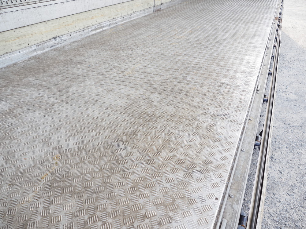 いすゞ ギガ 冷凍ウイング 大型 2KG-CYY77C 年式 H30[写真24]