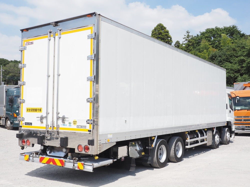 いすゞ ギガ 冷凍バン 大型 QKG-CYJ77A 年式 H25[写真02]