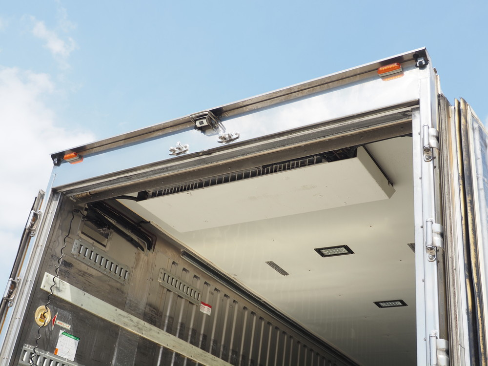 いすゞ ギガ 冷凍バン 大型 QKG-CYJ77A 年式 H25[写真14]