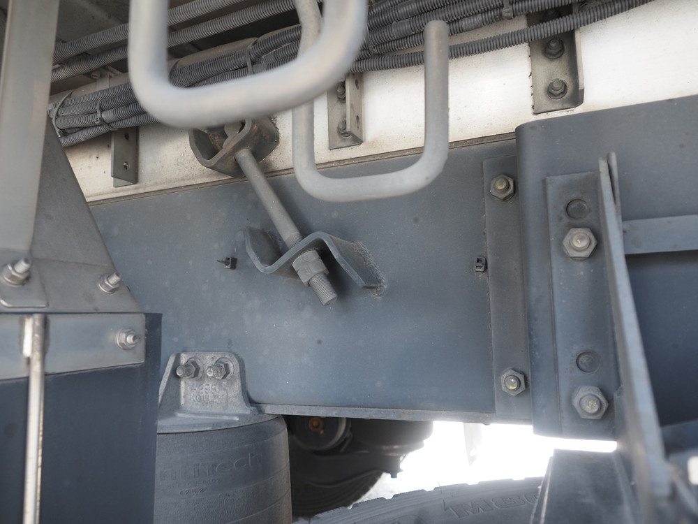 いすゞ ギガ 冷凍バン 大型 QKG-CYJ77A 年式 H25[写真35]