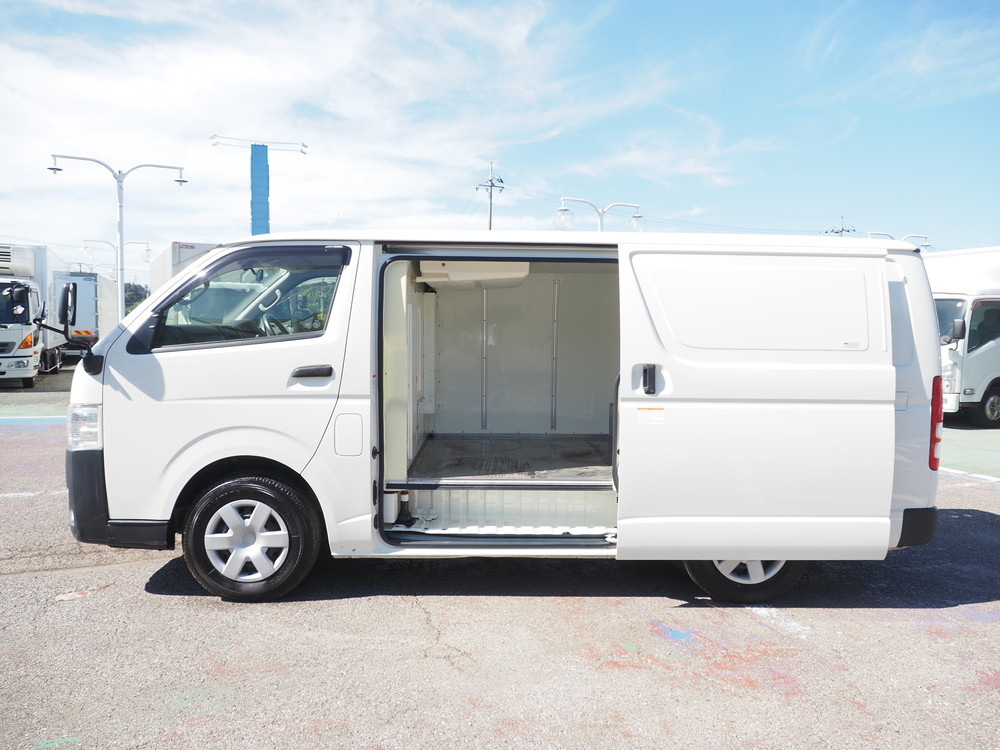 トヨタ ハイエース 冷凍バン 小型 QDF-GDH201V 年式 R1[写真15]