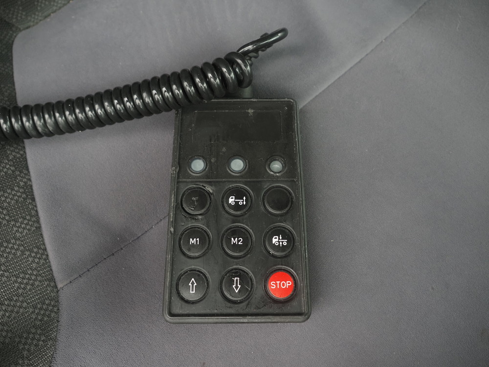 いすゞ フォワード ウイング車 中型 2RG-FRR90T2 年式 R3[写真39]