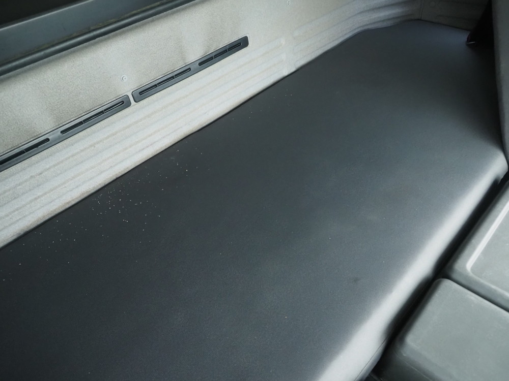 いすゞ ギガ 冷凍ウイング 大型 QKG-CYJ77A 年式 H27[写真43]